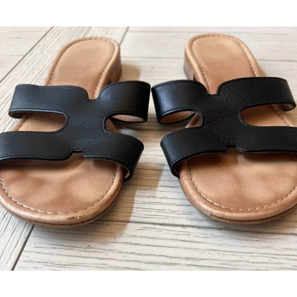 Coach women's size 6‎ black leather slide flat sandals. Boho. Beach. Casual.